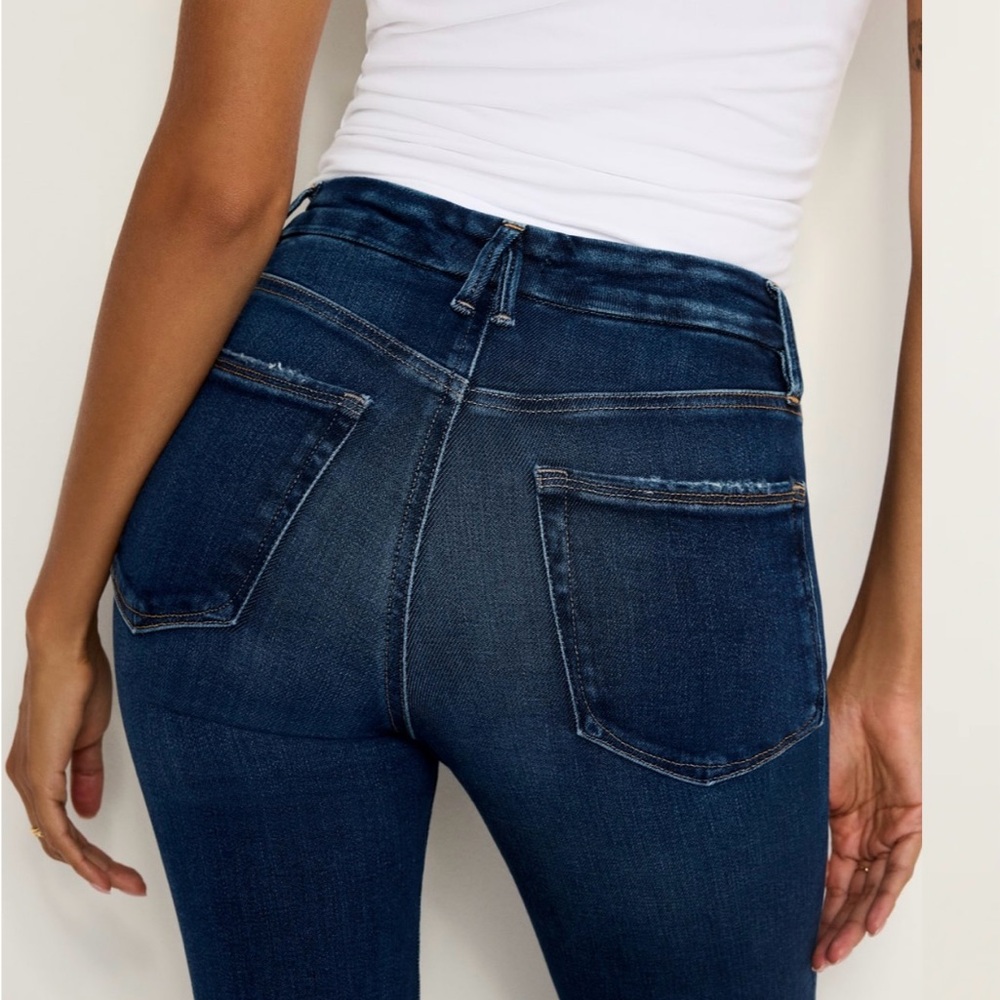 Good American SOFT-TECH Good Classic Slim Straight Denim Jeans – Indigo526 (S 4)